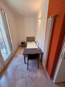Prywatny pokój Via Ugo Bassi, obraz 1 33