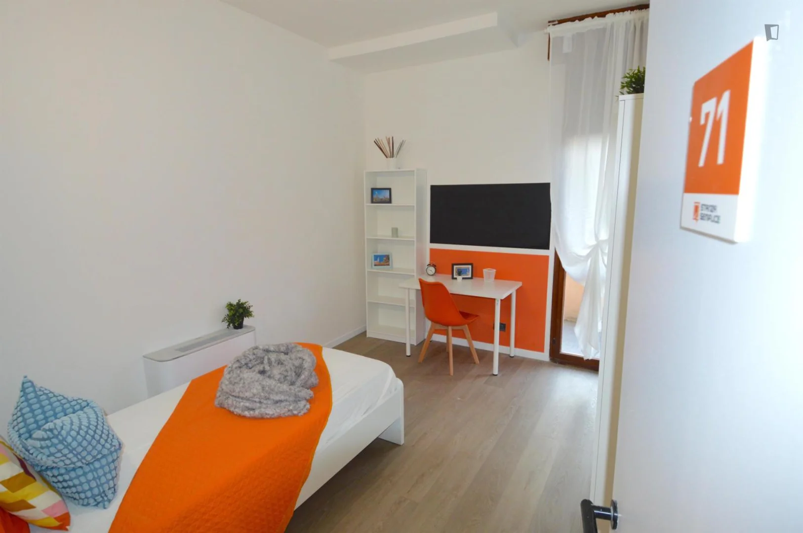 Studentenfreundliches Zimmer in  mit modernen Annehmlichkeiten
