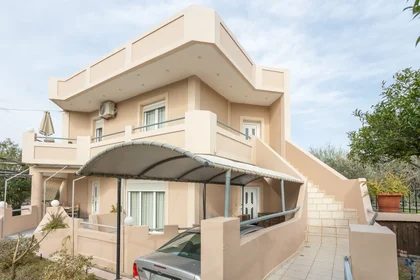 Dairenin tamamı konumu Agios Dimitrios, 9 45 görüntüsü