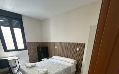 Private room at Calle Tarifa, image 1 of 10
