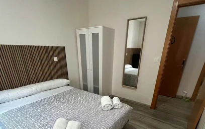 Private room at Calle Tarifa, image 3 of 10