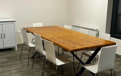 Private room at Calle Tarifa, image 7 of 10