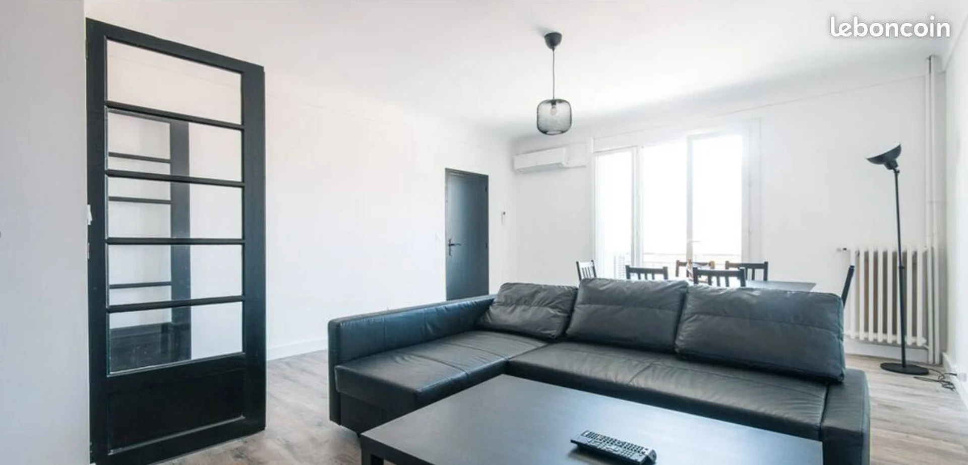 Habitación asequible para estudiantes con buena iluminación en 