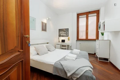 Privatzimmer in der Viale Sarca, bild 1 von 26