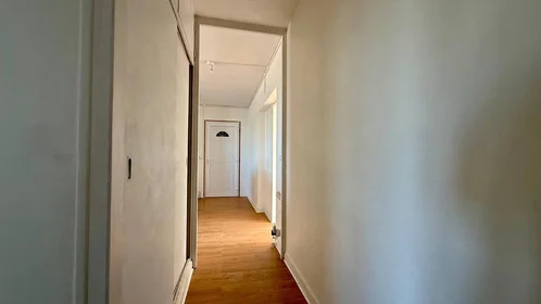 Private room at Troyes, 10000, image 13 of 17