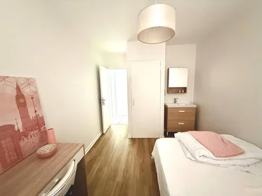 Private room at Grenoble, 38100, image 11 of 15