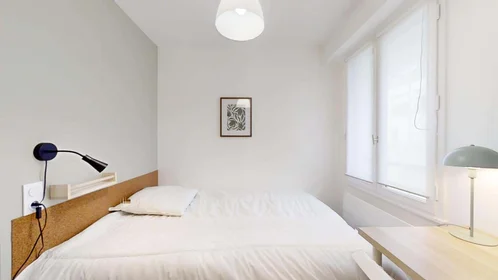 Privatzimmer in der 6 Cité d'Aleth, 35000 Rennes, France, bild 1 von 15