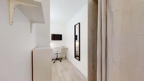 Privatzimmer in der 6 Cité d'Aleth, 35000 Rennes, France, bild 5 von 15