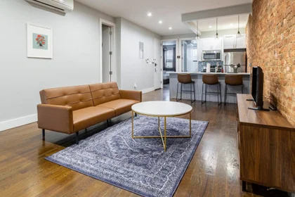 Quarto privado em #1628: Bushwick New York 11221, imagem 1 de 10