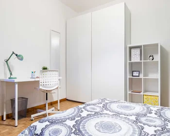 Habitación privada en Via Roberto Schumann, imagen 3 de 9