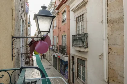 Entire apartment at Rua Serpa Pinto 26, image 14 of 42