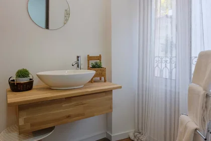 Entire apartment at Rua Serpa Pinto 26, image 19 of 42