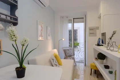 Entire apartment at Rua Serpa Pinto 26, image 23 of 42
