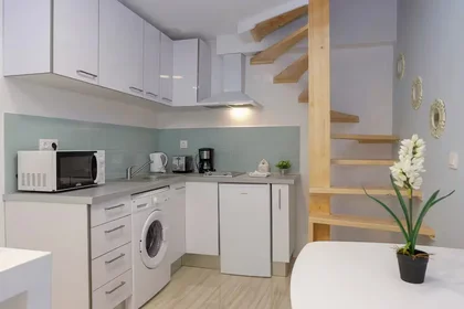 Entire apartment at Rua Serpa Pinto 26, image 28 of 42