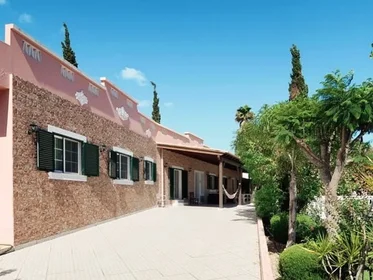 Private room at Monte vale de Gralhas, image 2 of 9