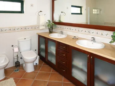 Private room at Monte vale de Gralhas, image 8 of 9