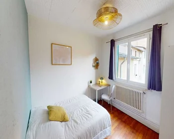 Privatzimmer in der Rue d'Austerlitz, 4th Arrondissement, bild 3 von 10