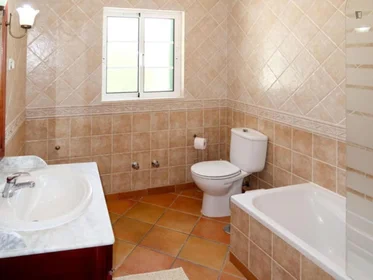Quarto privado em Monte Vale de Gralhas, imagem 7 de 14