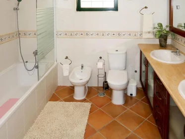 Quarto privado em Monte Vale de Gralhas, imagem 5 de 14
