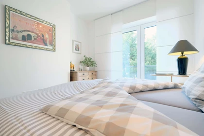 Entire apartment at Elsa-Brändström-Straße 3, 52070 Aachen, Deutschland, image 6 of 21