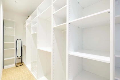 Entire apartment at Elsa-Brändström-Straße 3, 52070 Aachen, Deutschland, image 10 of 21