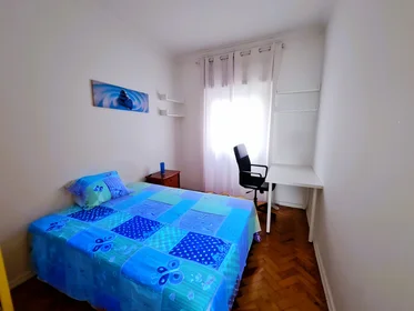 Özel oda konumu Rua Barão Monte Pedral 7, 1 10 görüntüsü