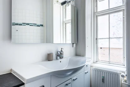 Habitación privada en Frederiksberg, Denmark, imagen 12 de 21