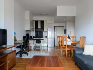 Apartamento inteiro em Rua da Ponta da Cruz 16, São Martinho, 9000-103 Funchal, Portugal, imagem 1 de 10