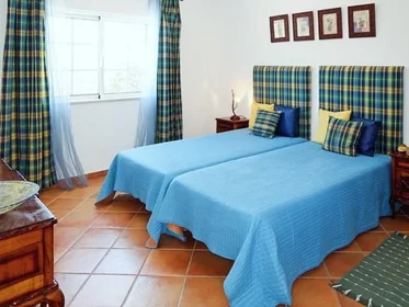 Stanza privata in Monte vale de Gralhas, immagine 1 di 7