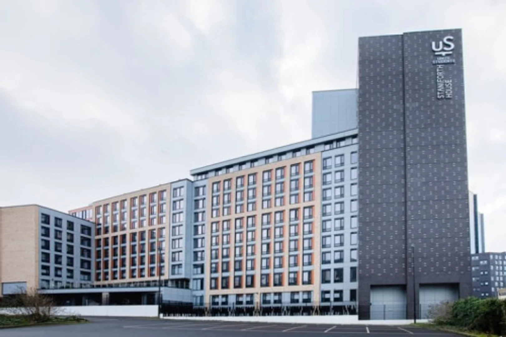 Budget-friendly student room close to campus in 