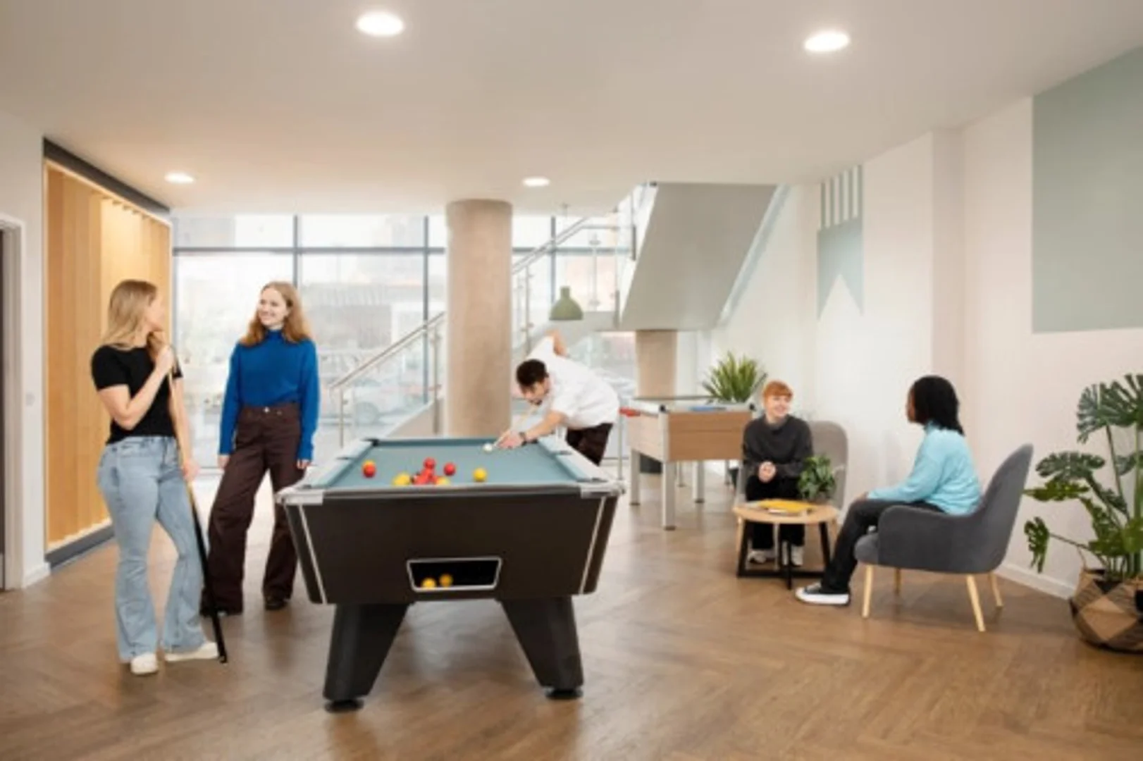 Affordable room for students with ample lighting in 