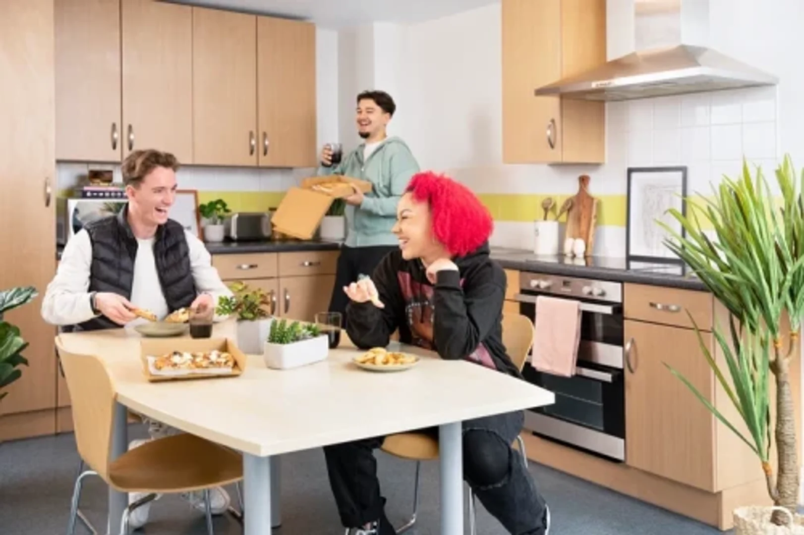 Economical student room with convenient location in 