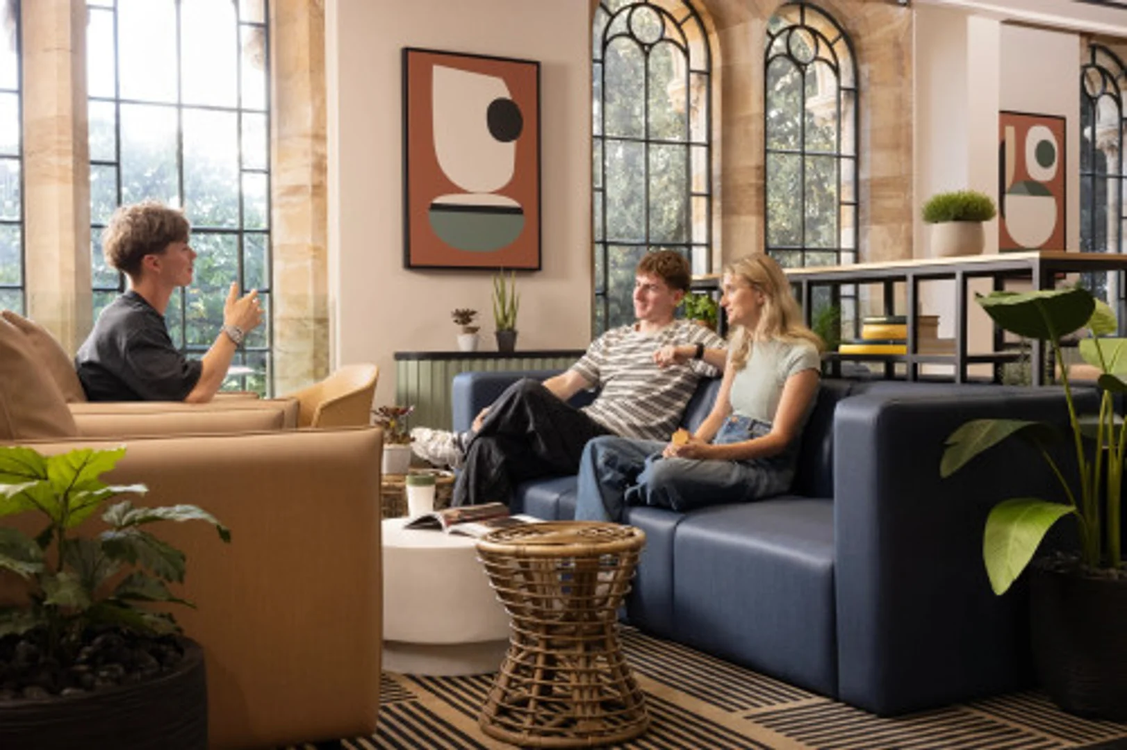 Chambre abordable pour les étudiants avec un bon éclairage dans 