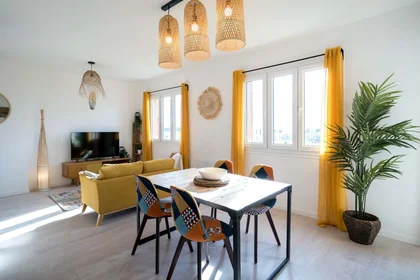 Quarto privado em 922 Av. de la Victoire du 8 Mai 1945, 83000 Toulon, France, imagem 9 de 17