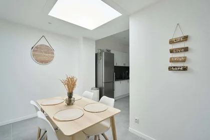 Privatzimmer in der 48 Rue Fernig, 59300 Valenciennes, France, bild 18 von 23