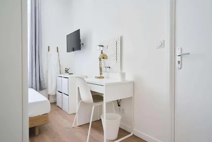 Privatzimmer in der 48 Rue Fernig, 59300 Valenciennes, France, bild 4 von 23
