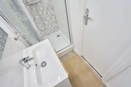 Privatzimmer in der 48 Rue Fernig, 59300 Valenciennes, France, bild 5 von 23