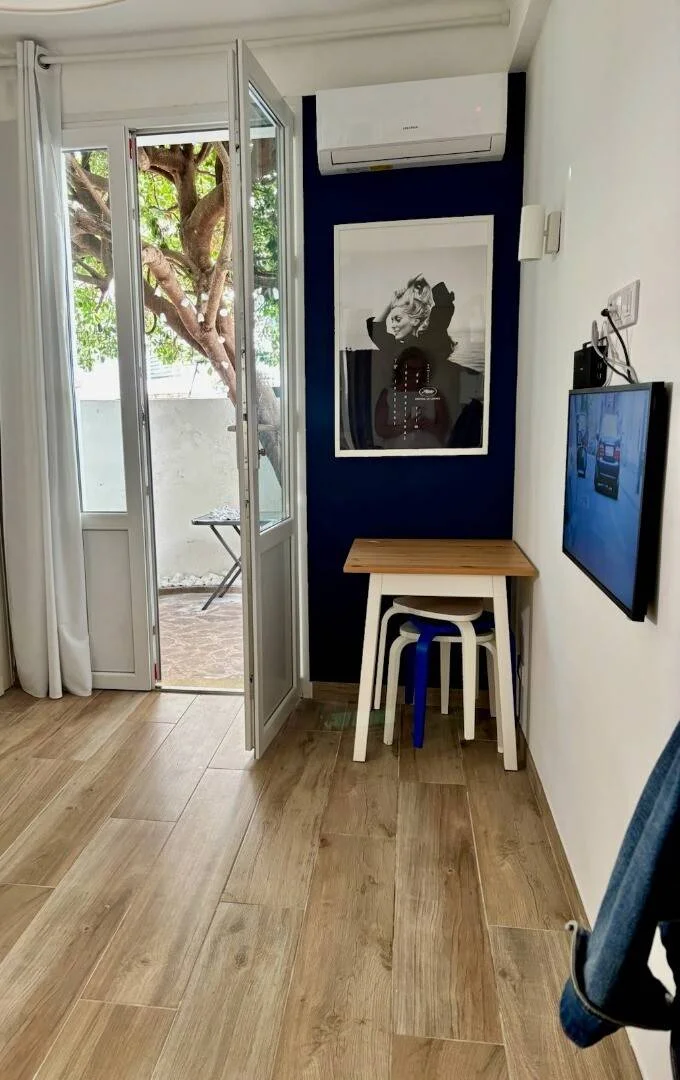 Chambre d'étudiant fonctionnelle parfaite pour étudier dans 