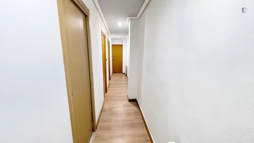 Chambre privée à C. de Ávila, image 12 de 13