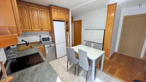 Chambre privée à C. de Ávila, image 6 de 13