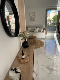 Private room at Cannes, 06400, image 1 of 10