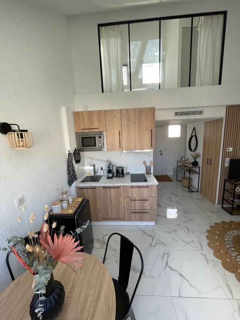 Budget-friendly student room close to campus in 