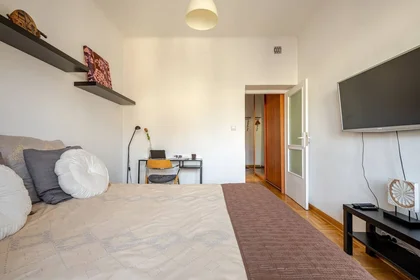 Entire apartment at Konstantego Ildefonsa Gałczyńskiego 12, image 2 of 22