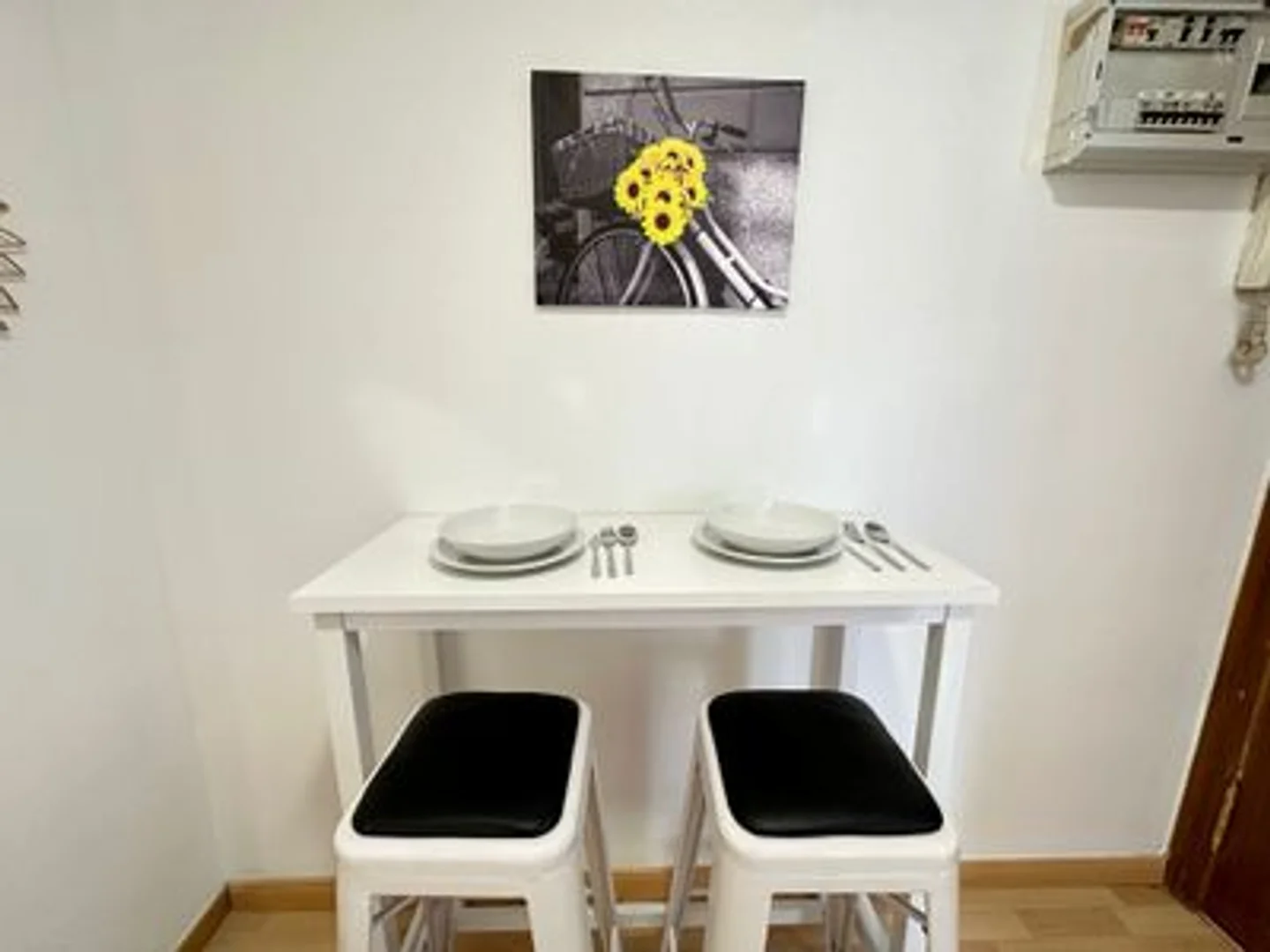 Economical student room with convenient location in 