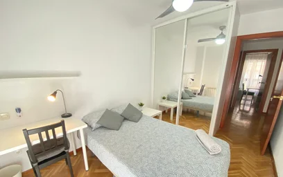 Habitación privada en Tetuán - Calle de Simancas, 1, imagen 1 de 17