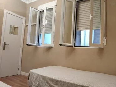 Habitación privada en Calle del Monte Oliveti, 1, imagen 25 de 32