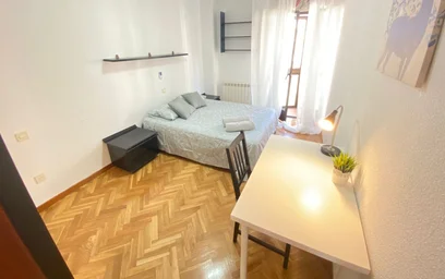 Habitación privada en Tetuán - Calle de Simancas, 1, imagen 1 de 18