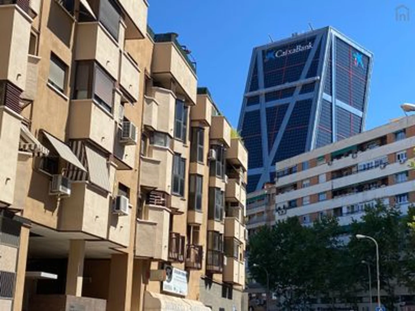 Habitación acogedora para estudiantes disponible en 