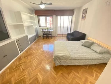 Habitación privada en C. de Simancas, 1, imagen 40 de 47