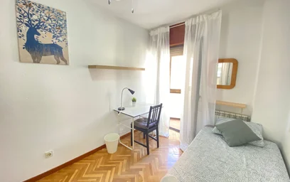 Habitación privada en Tetuán - Calle de Simancas, 1, imagen 1 de 18